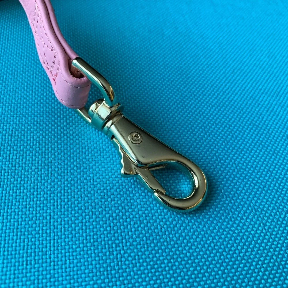New Oscar De La Renta leather dog leash. - Picture 7 of 8